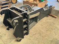Mustang steen, rots en betonbreker 3000 cw30 graafbak - afbeelding 1 van  4