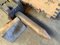 Mustang steen, rots en betonbreker 3000 cw30 graafbak - afbeelding 4 van  4