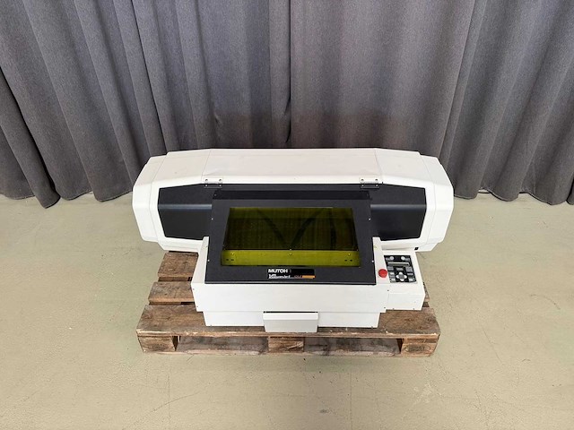 Mutoh valuejet 426uf - uv flatbedprinter - afbeelding 1 van  6