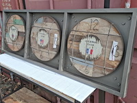 Muur klok met 3 uurwerken vintage - afbeelding 1 van  2