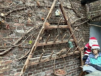 Muurdecoratie buiten, op aangeven van belga veilingen - afbeelding 6 van  7