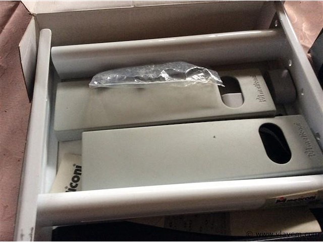 Muurhaak = rioolrat - afbeelding 2 van  3