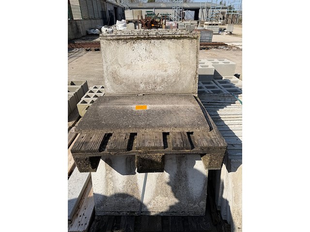 Muurkap beton - afbeelding 1 van  1