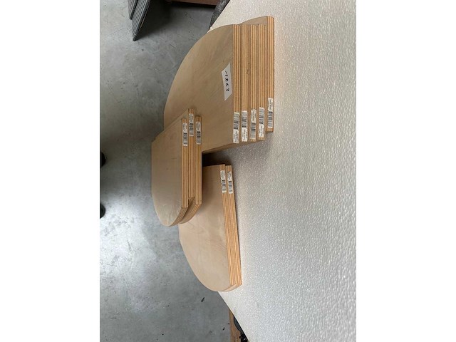 Muurplateaus winkel - hout - shop furniture - afbeelding 2 van  2