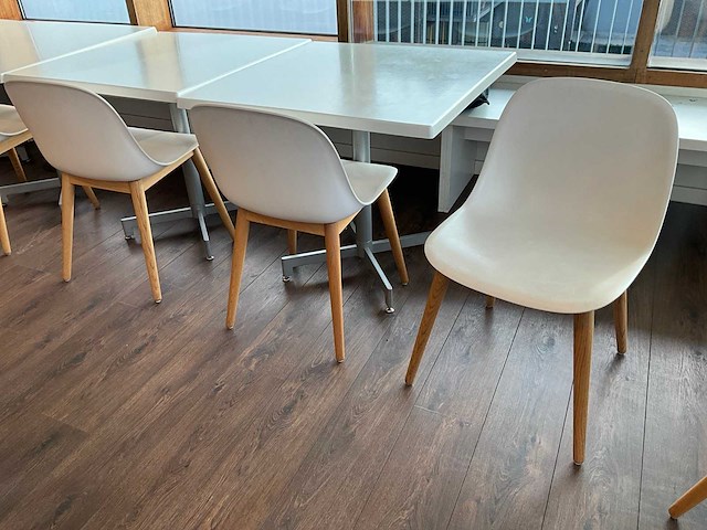 Muuto - eetkamerstoel (7x) - afbeelding 1 van  4