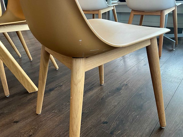 Muuto bijzetstoelen (2x) - afbeelding 4 van  4