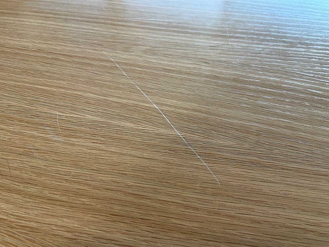 Muuto eetkamertafel + 8 stoelen (bruin) - afbeelding 7 van  9