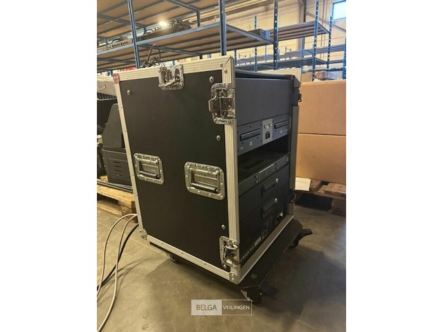 Muziek instalatie in flightcase - afbeelding 8 van  12