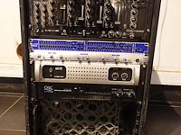 Muziekinstalatie + 4x geluidsbox - afbeelding 1 van  8