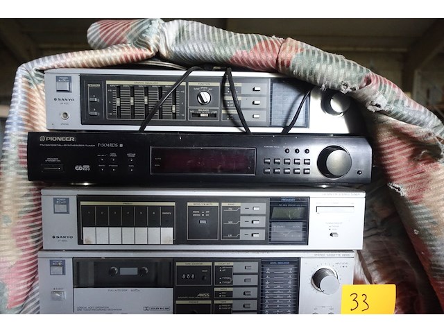 Muziekinstallatie sanyo en pioneer - afbeelding 2 van  6