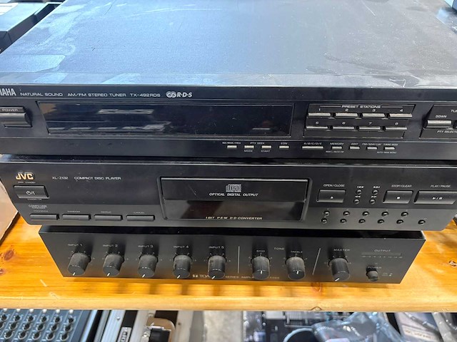 Muziekinstallatie - afbeelding 1 van  5