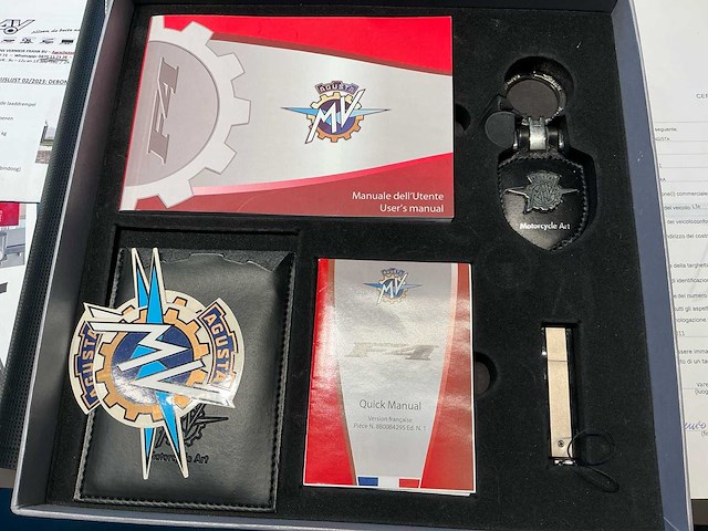 Mv agusta f6 r motorfiets - afbeelding 11 van  20