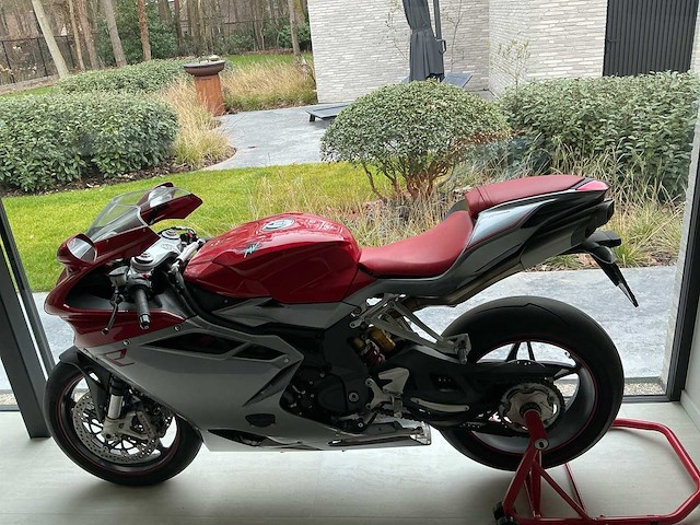 Mv agusta f6 r motorfiets - afbeelding 12 van  20