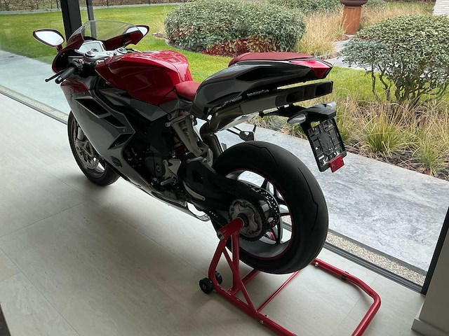 Mv agusta f6 r motorfiets - afbeelding 14 van  20
