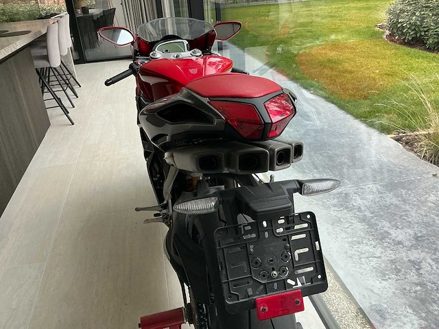 Mv agusta f6 r motorfiets - afbeelding 15 van  20