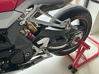 Mv agusta f6 r motorfiets - afbeelding 19 van  20