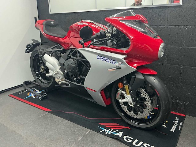 Mv agusta superveloce brommer - afbeelding 4 van  11