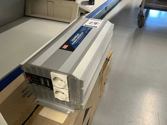 Mw a301-2k5-f3 inverter - afbeelding 2 van  2