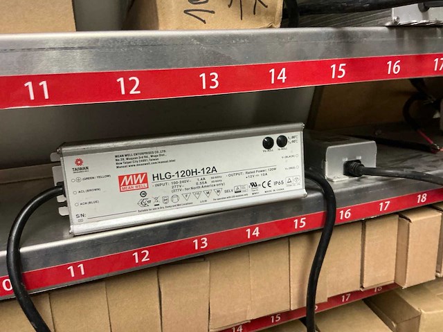 Mw diverse transformators (230x) - afbeelding 12 van  23