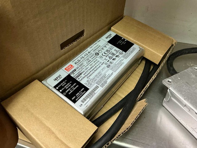 Mw diverse transformators (230x) - afbeelding 19 van  23