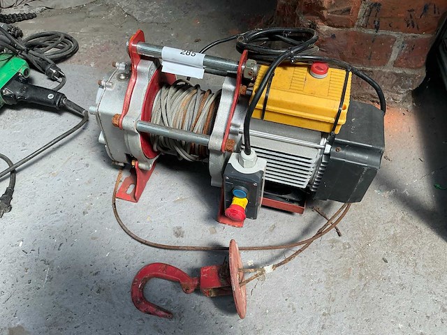 Mw tools bkel500 elektrische staaldraadtakel - afbeelding 1 van  6