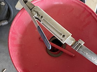 Mw tools mobiele zandstraalketel - afbeelding 2 van  3