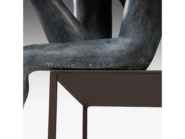 Myriam eyckens (1938), 'amazing', bronze sculpture on a metal stand, 2013 110 x 75 x 60 cm. (43.31 x 29.53 x 23.62 in.) - afbeelding 8 van  11