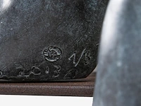 Myriam eyckens (1938), 'amazing', bronze sculpture on a metal stand, 2013 110 x 75 x 60 cm. (43.31 x 29.53 x 23.62 in.) - afbeelding 9 van  11