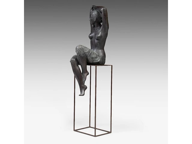 Myriam eyckens (1938), 'wake up', bronze sculpture on a metal stand 142 x 35 x 43 cm. (55.90 x 13.77 x 16.92 in.) - afbeelding 16 van  22
