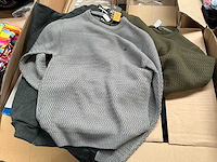 Mz72 diverse teesets, gilets en truien (ca. 39x) - afbeelding 1 van  2
