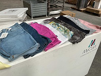 Mz72 en t-traxx diverse shorten (ca. 68x) - afbeelding 1 van  10