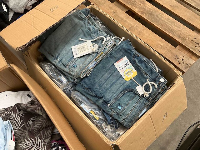 Mz72 en t-traxx diverse shorten (ca. 68x) - afbeelding 10 van  10