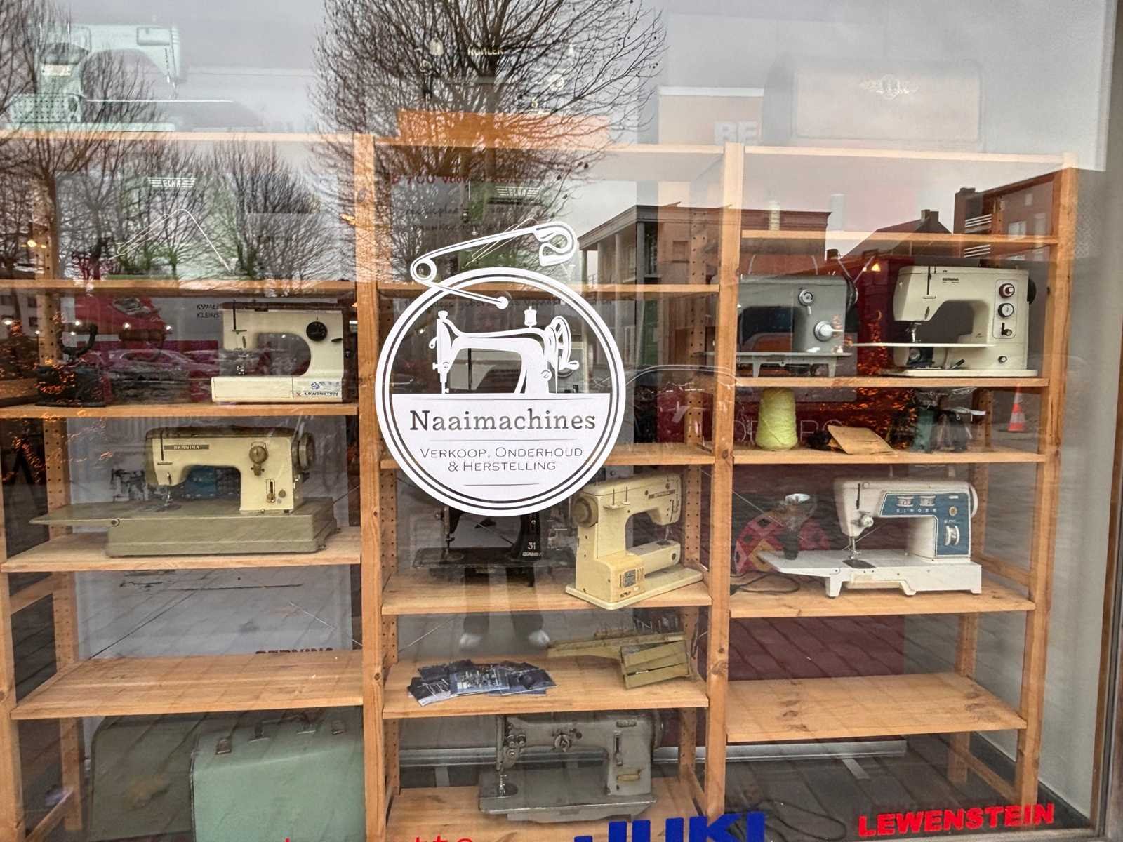 Naai- en breiwinkel de zipper wegens faillissement