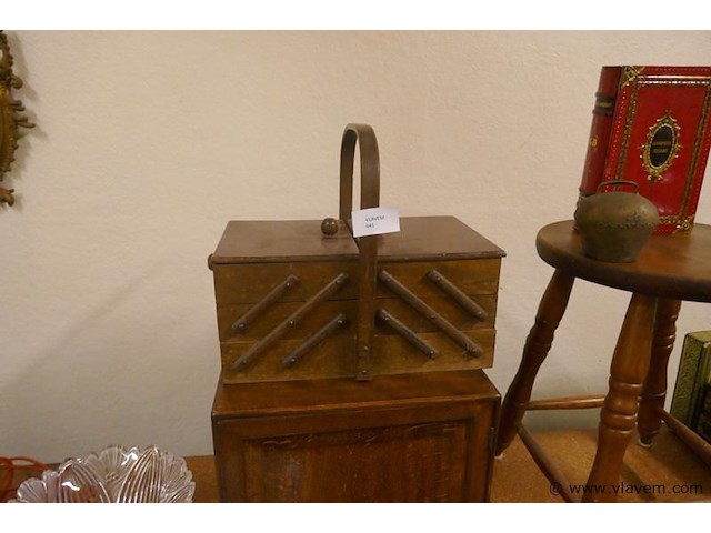 Naaibak - afbeelding 1 van  1