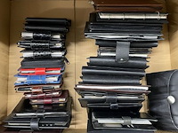 Naaidozen, pedicuretasjes, notitieboeken - afbeelding 13 van  13