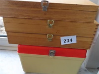 Naaikistje en 3 houten koffertjes - afbeelding 1 van  3