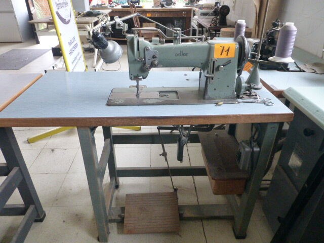 Naaimachine adler - afbeelding 1 van  5