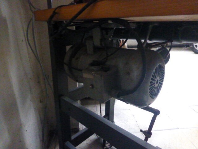 Naaimachine adler - afbeelding 4 van  5