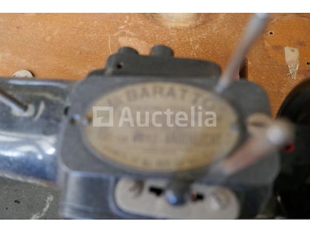 Naaimachine bernina - afbeelding 4 van  6