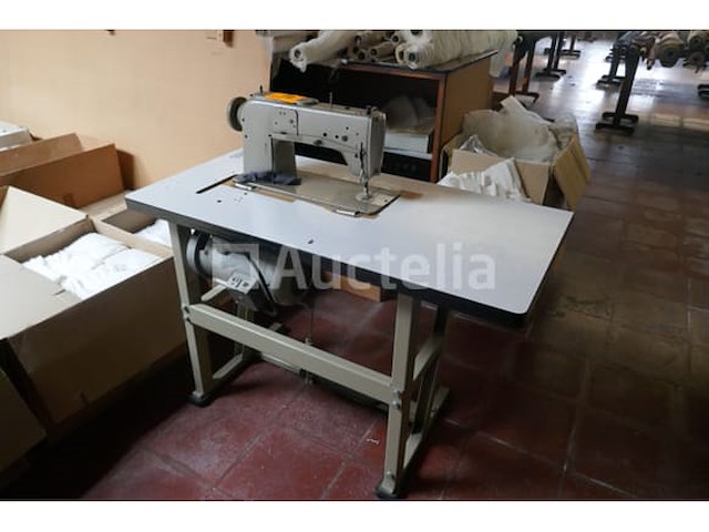 Naaimachine bernina - afbeelding 2 van  5