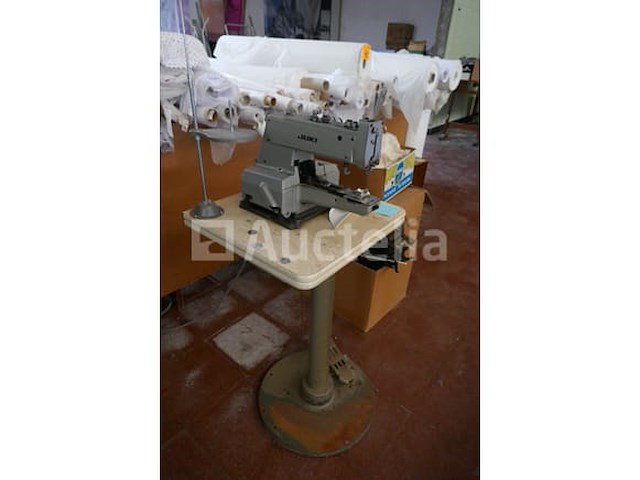 Naaimachine juki - afbeelding 1 van  4