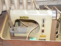 Naaimachine pax uv73-s in koffer, naaimachine toyota ex490 - afbeelding 3 van  9