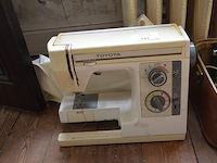 Naaimachine pax uv73-s in koffer, naaimachine toyota ex490 - afbeelding 6 van  9