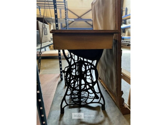 Naaimachine tafel - afbeelding 6 van  11