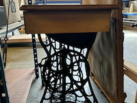 Naaimachine tafel - afbeelding 7 van  11