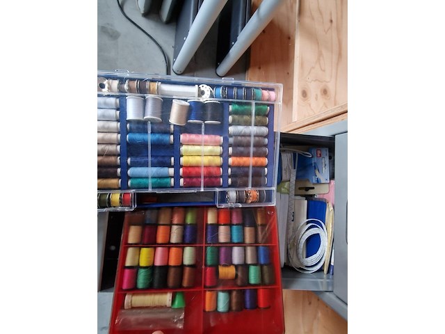 Naaimachines en toebehoren - afbeelding 6 van  18
