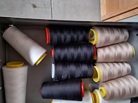 Naaimachines en toebehoren - afbeelding 9 van  18