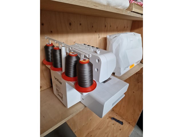 Naaimachines en toebehoren - afbeelding 18 van  18