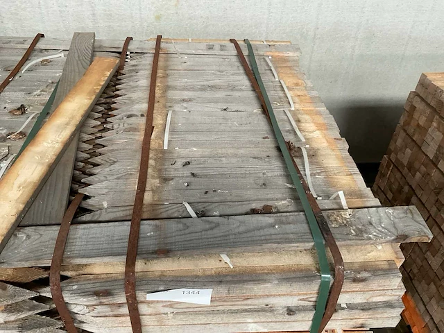 Naaldhout piket palen - afbeelding 4 van  4