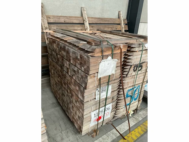 Naaldhout piket palen - afbeelding 6 van  6
